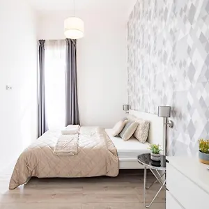  Apartment Deluxe Grand W/ 5 Bedrms Hungary